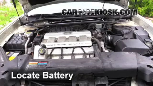 1997 Cadillac DeVille 4.6L V8 Sedan Batterie Changement